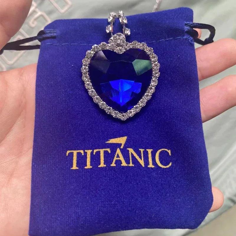 💎 Titanic's Heart of the Ocean Necklace